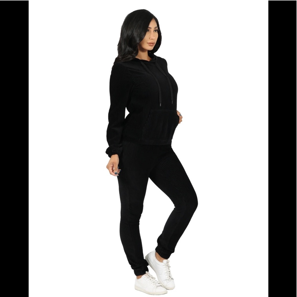 NWT Boom Boom Jeans BBJ Los Angeles Black Velour Drawstring Jogger Matching Set
